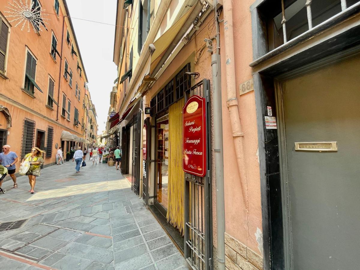 20 Metri Dal Mare Il Fascino Del Centro Storico. Apartment Loano Luaran gambar