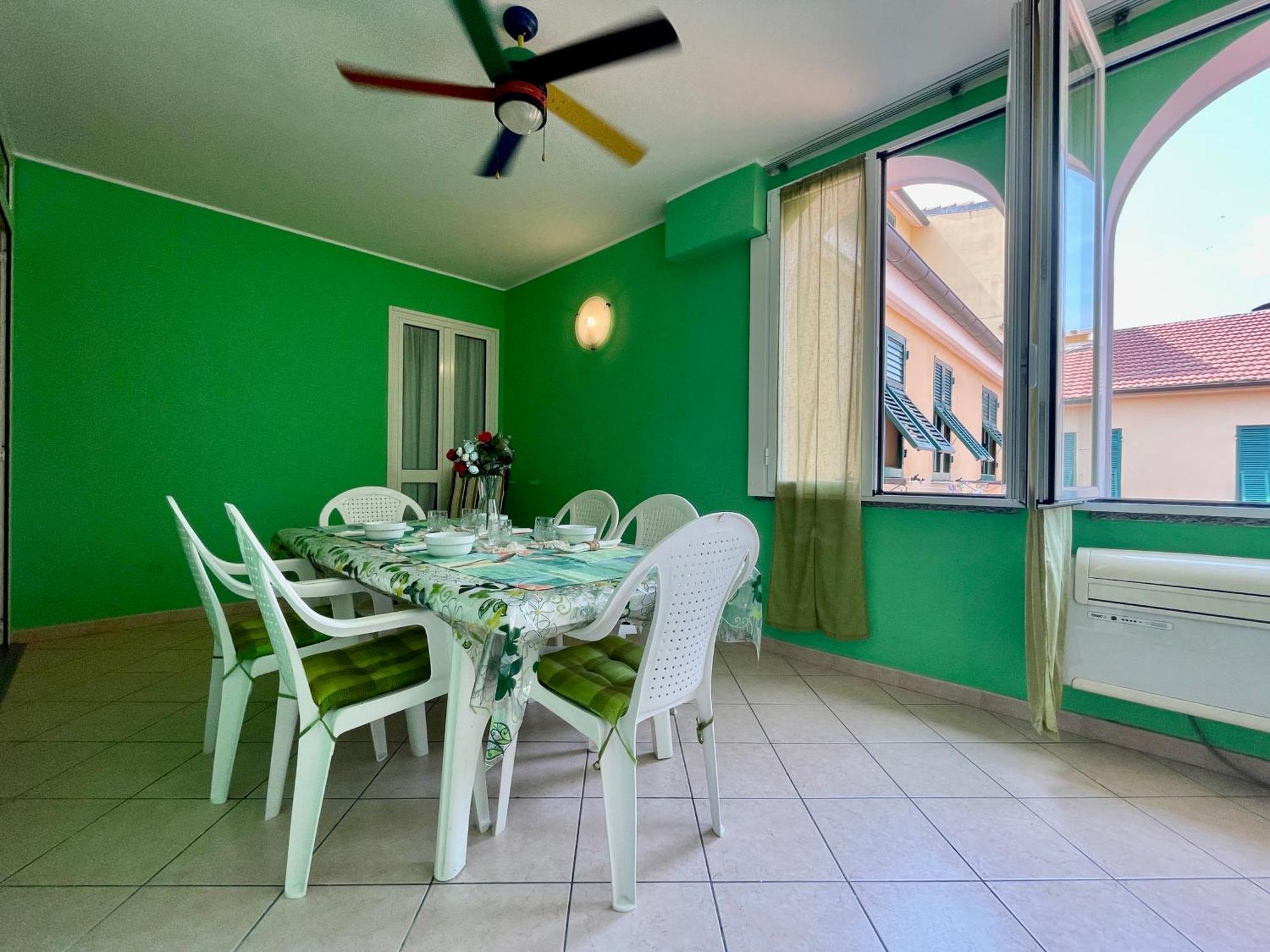 20 Metri Dal Mare Il Fascino Del Centro Storico. Apartment Loano Luaran gambar